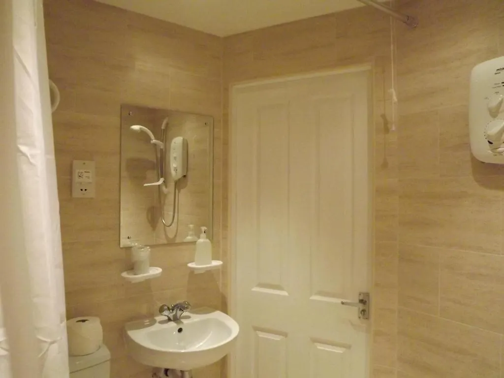 בית הארחה סקארבורו Northcote Hotel - B&B